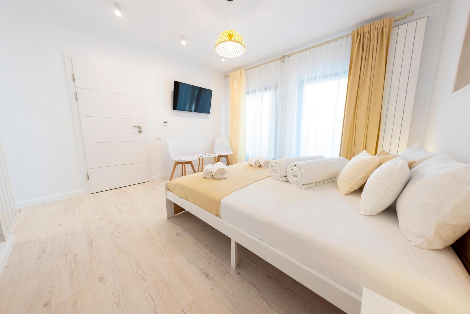 Casa Cu Nuc Hotel 4*