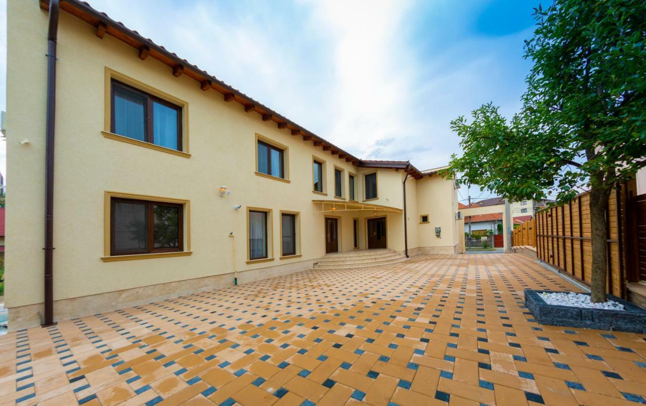 Hotel Casa Cu Nuc 4*