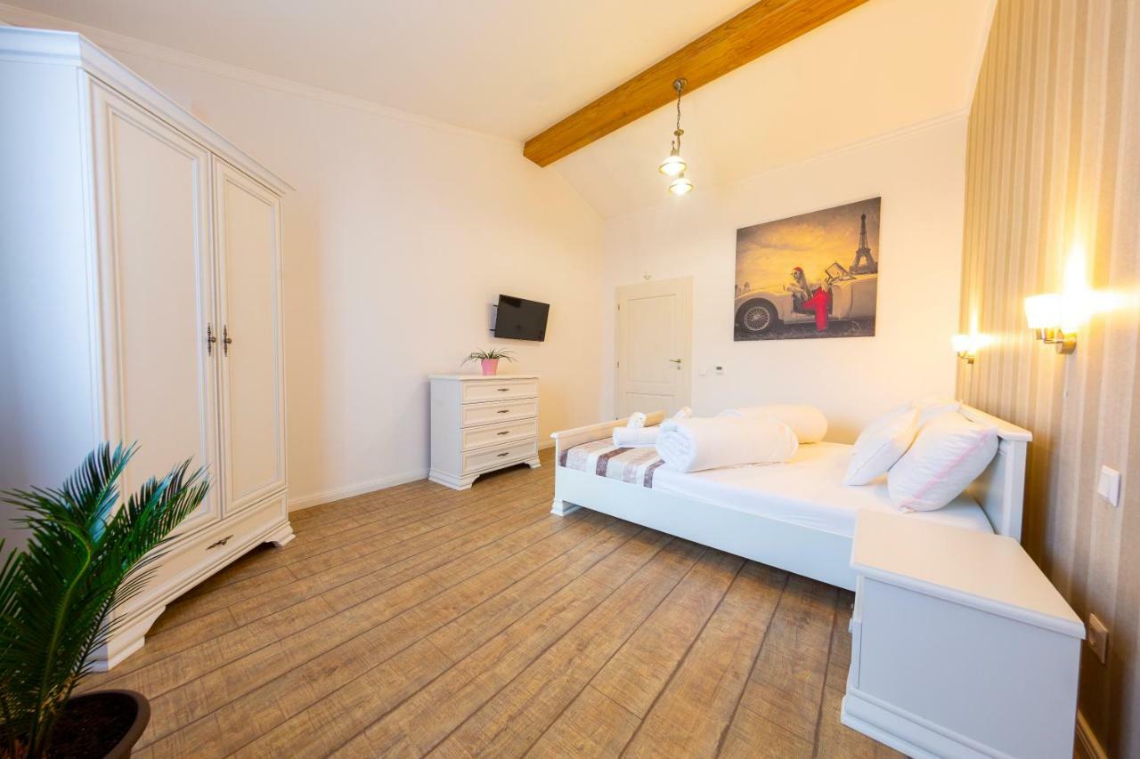 Casa Cu Nuc Hotel Alba Iulia
