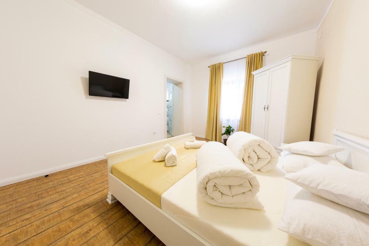 Casa Cu Nuc Hotel Alba Iulia