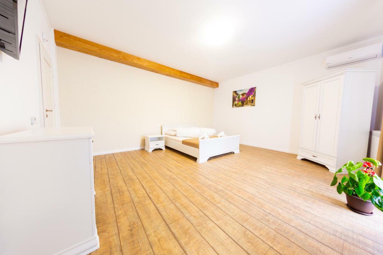 Casa Cu Nuc 4* Alba Iulia